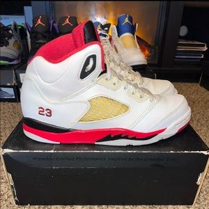 Retro Jordan 5 Fire red Og pair. Very good condition with box